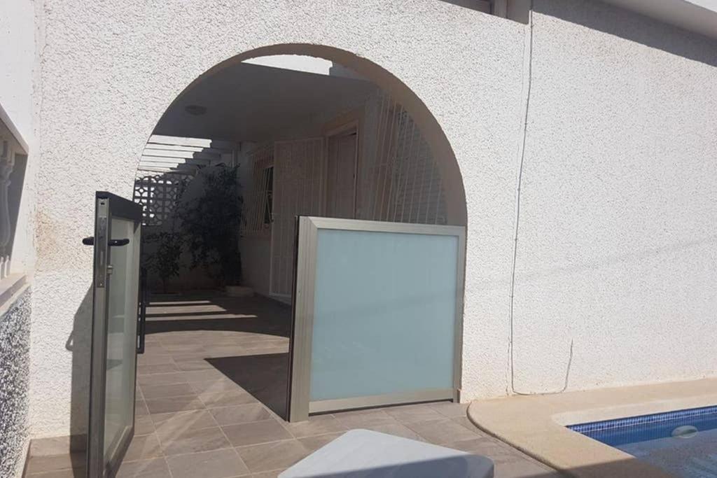 Pretty Villa With Private Pool ロス・アルカサレス エクステリア 写真